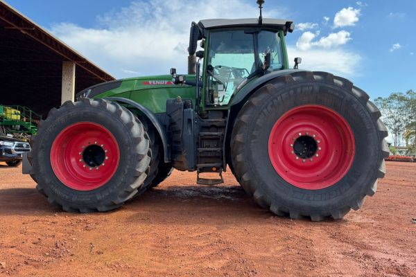 TRATOR FENDT 1050 SR VARIO